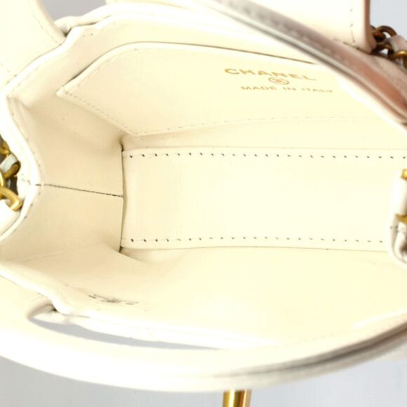 Chanel Kelly Top Handle Clutch with Chain Quilted Shiny Aged Calfskin White - Picture 5 of 6